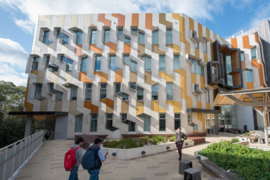 La Trobe College