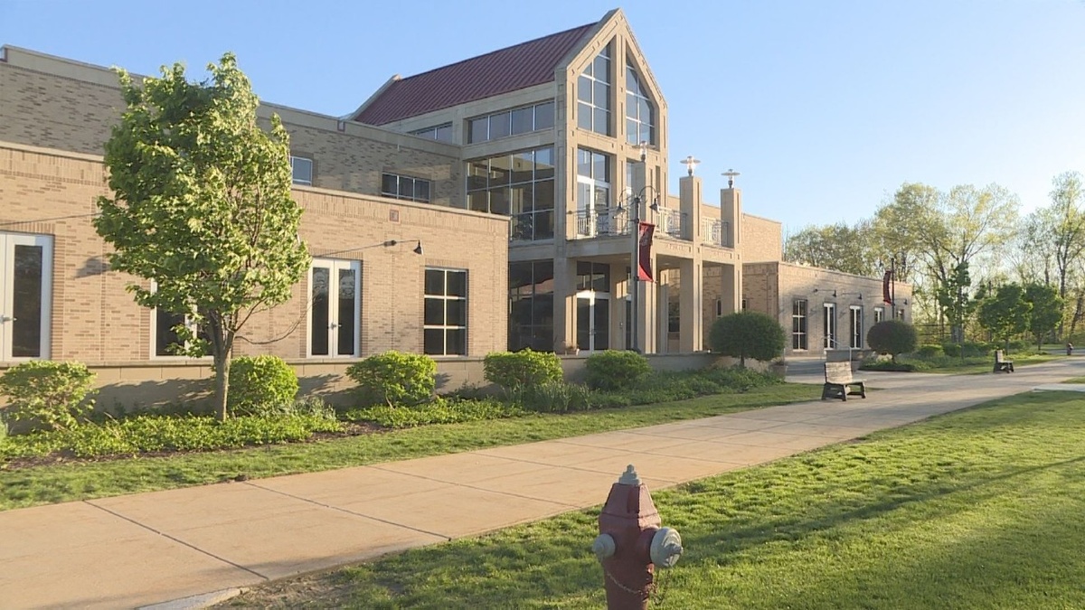 Holy Cross College at Notre Dame