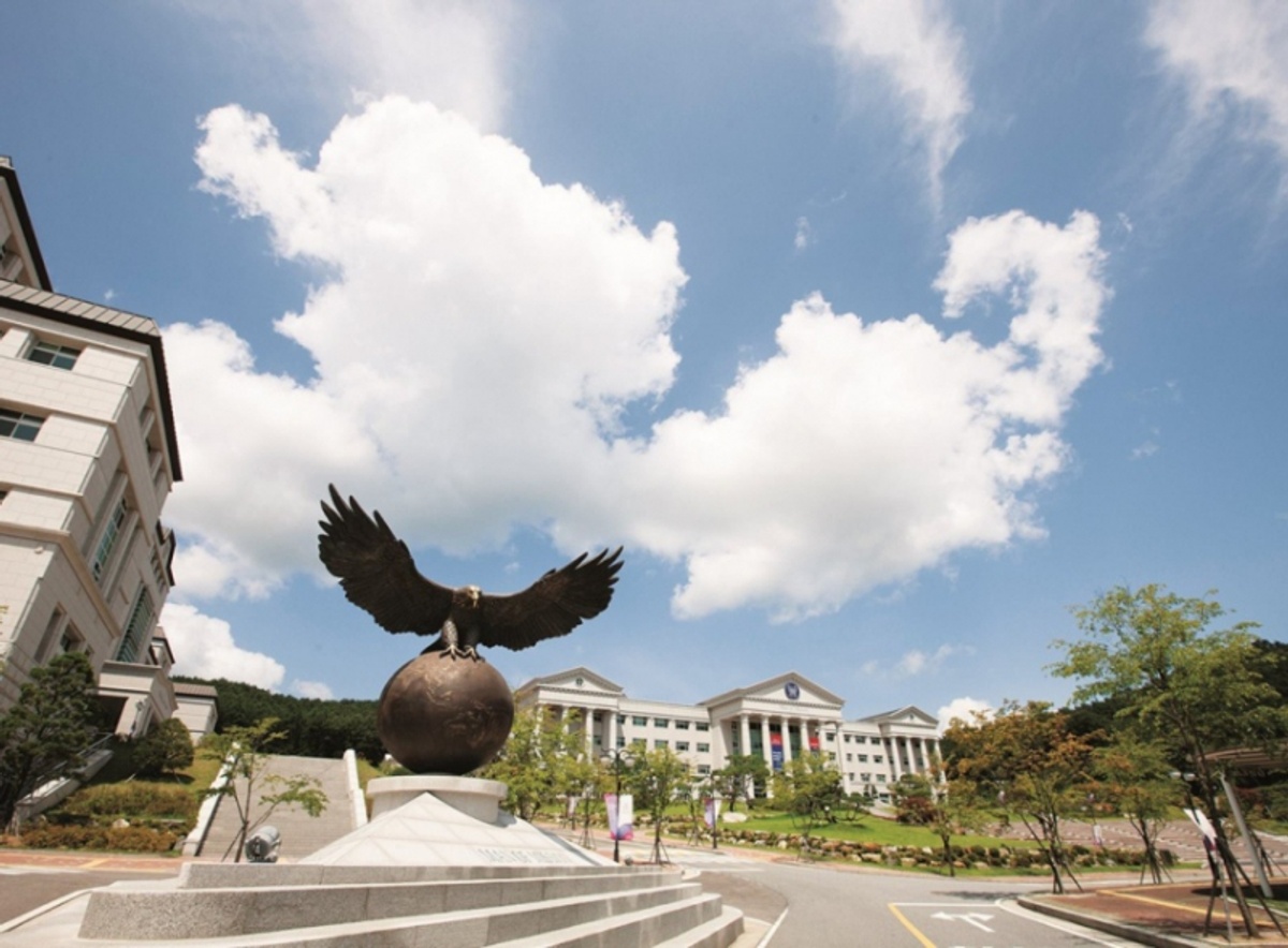 Kyungbok University