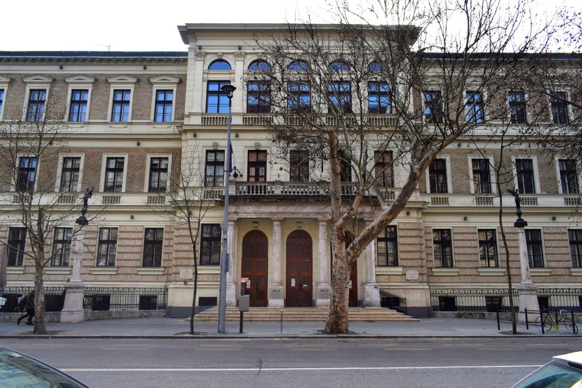 Budapest Business University - Gallery