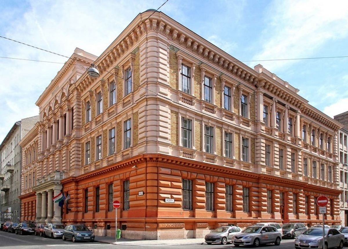 Budapest Business University - Gallery