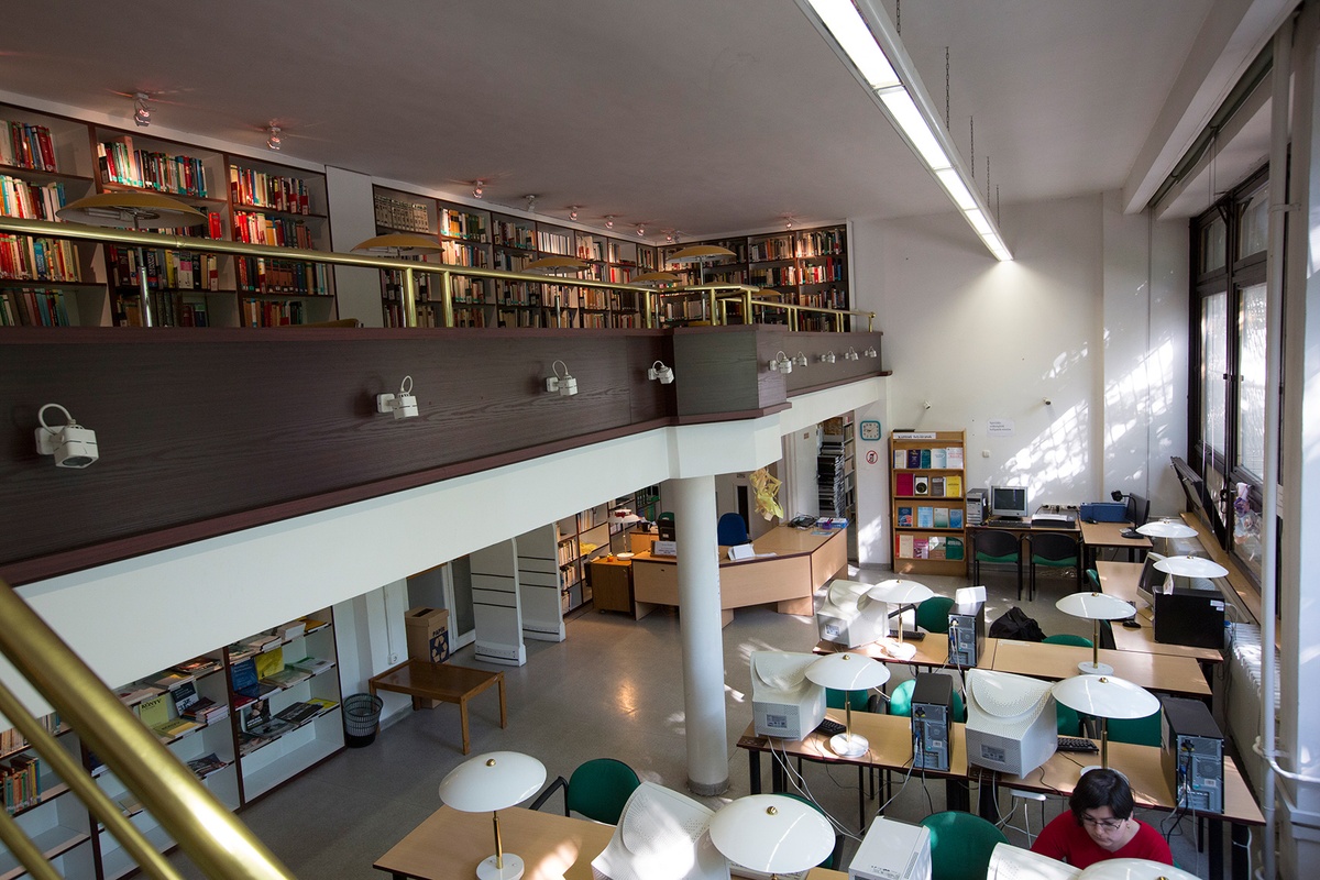 Eotvos Lorand University - Gallery