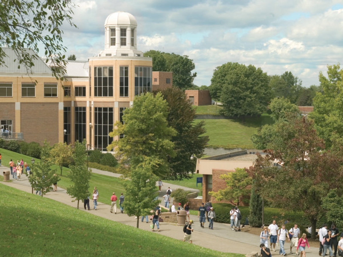 Robert Morris University - Gallery