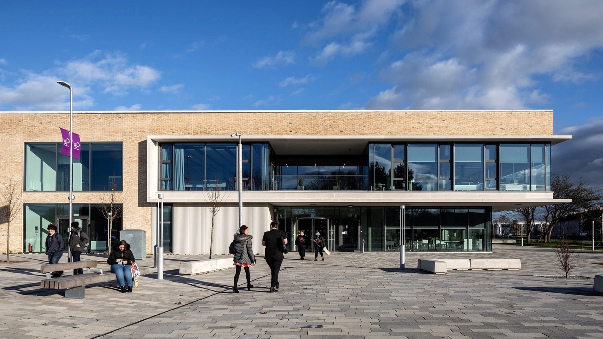 Forth Valley College - Gallery