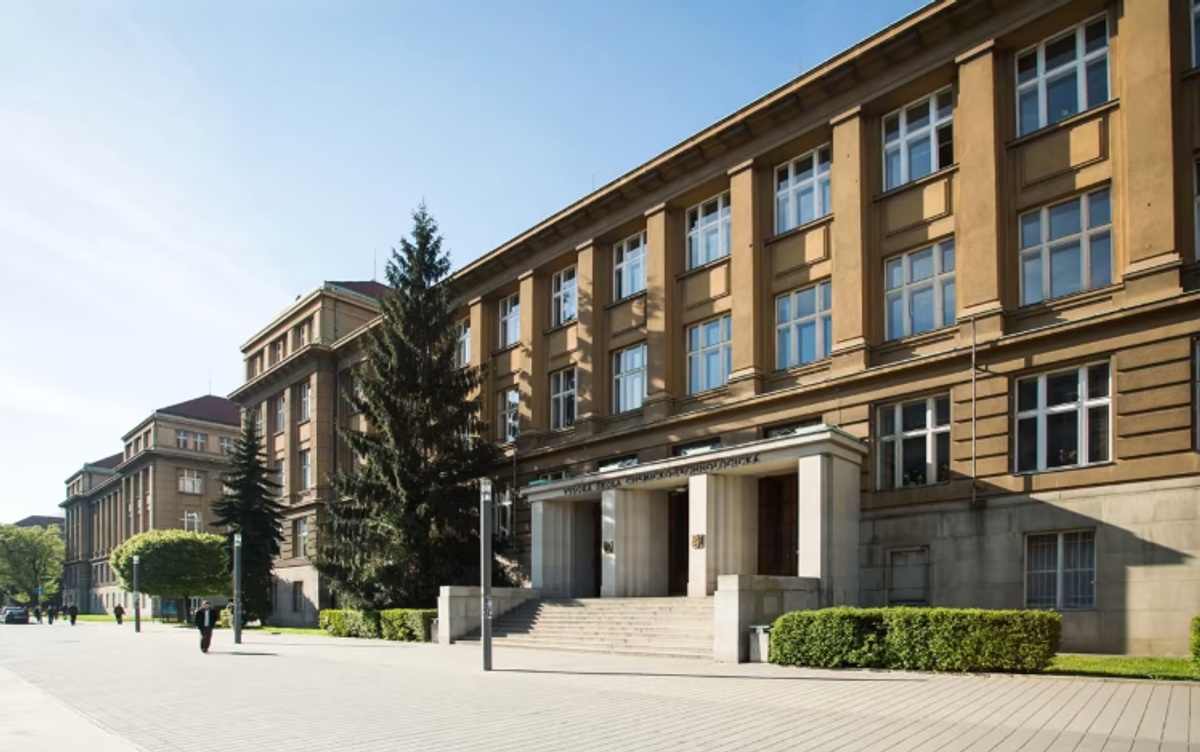 University of Chemistry and Technology - Gallery