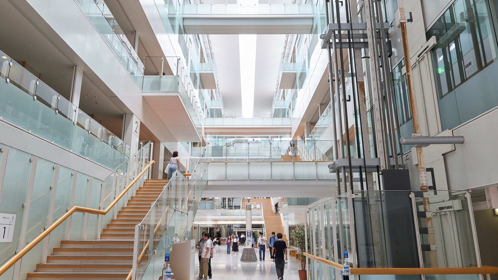 Toyo University — photo 2